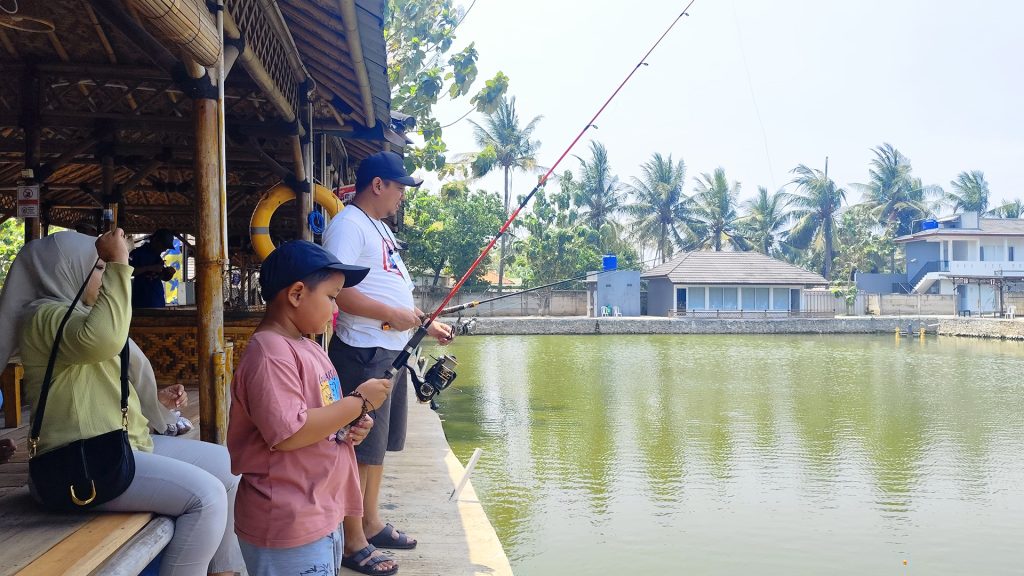 5 Recomendasi Wisata Pemancingan Kiloan Keluarga Di Tangerang